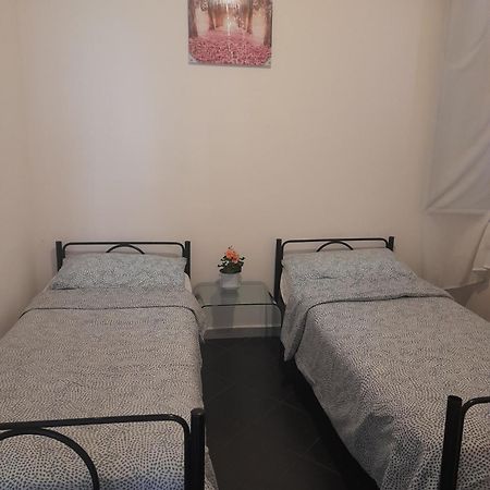 Zena Apartament Apartment Генуа Екстериор снимка